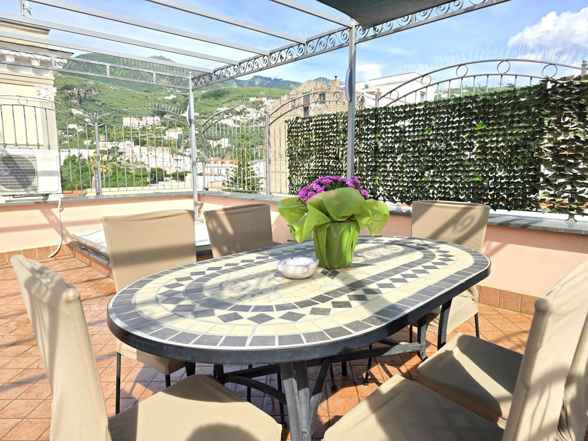 Starview Apartment - Comfy Apt By The Center Vico Equense Exterior foto